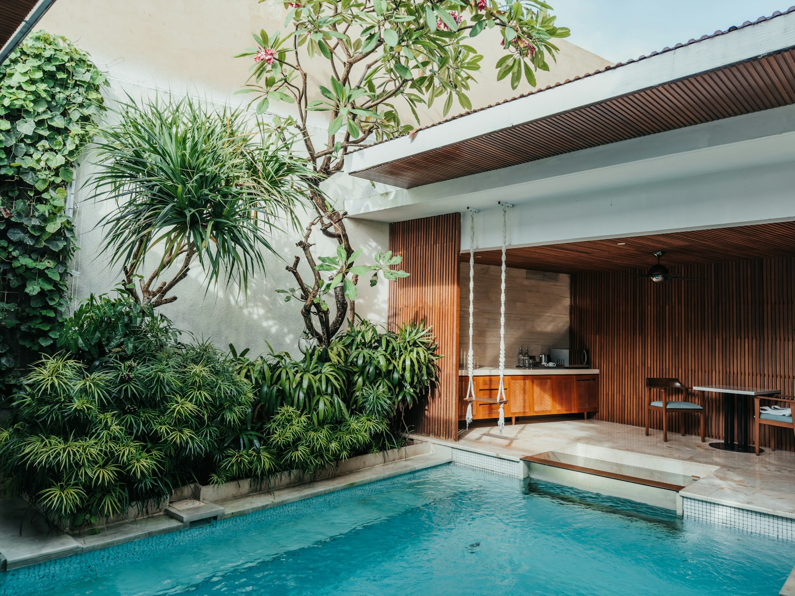 Romantic Bali Honeymoon: Ubud & Uluwatu Pool Villas 6 Days / 5 Nights